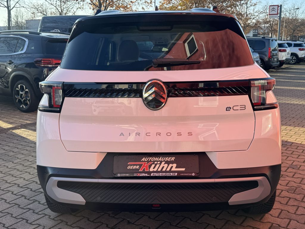 Fahrzeugabbildung Citroën e-C3 Aircross 113 Extended-Range MAX Winter Paket