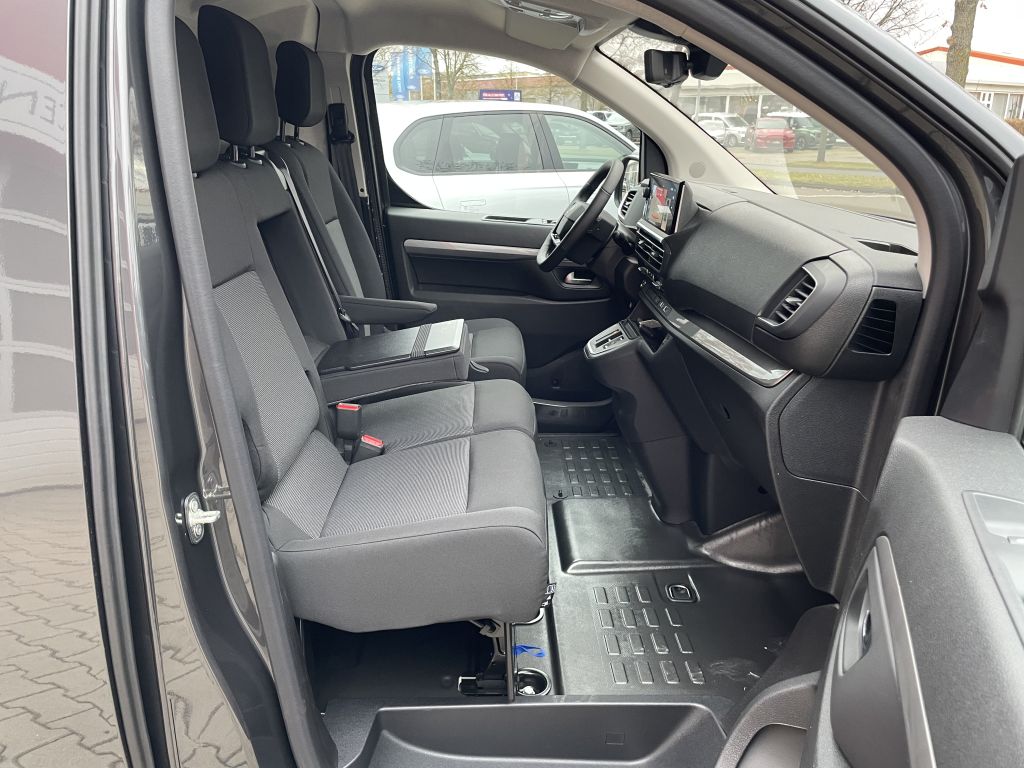 Fahrzeugabbildung Citroën Jumpy M Diesel 180 (2.2) AT + Webasto, LED, AHK