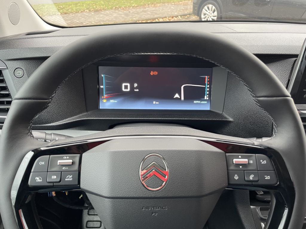 Fahrzeugabbildung Citroën Jumpy M Diesel 180 (2.2) AT + Webasto, LED, AHK