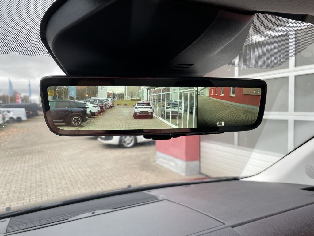 Fahrzeugabbildung Citroën Jumpy M Diesel 180 (2.2) AT + Webasto, LED, AHK