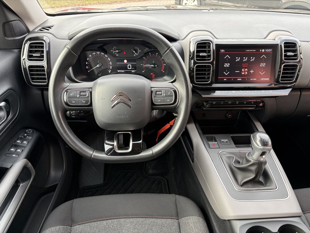 Fahrzeugabbildung Citroën C5 Aircross BlueHDi 130 S&S Live Pack + AHK