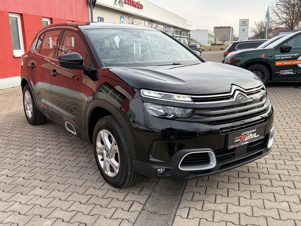Fahrzeugabbildung Citroën C5 Aircross BlueHDi 130 S&S Live Pack + AHK
