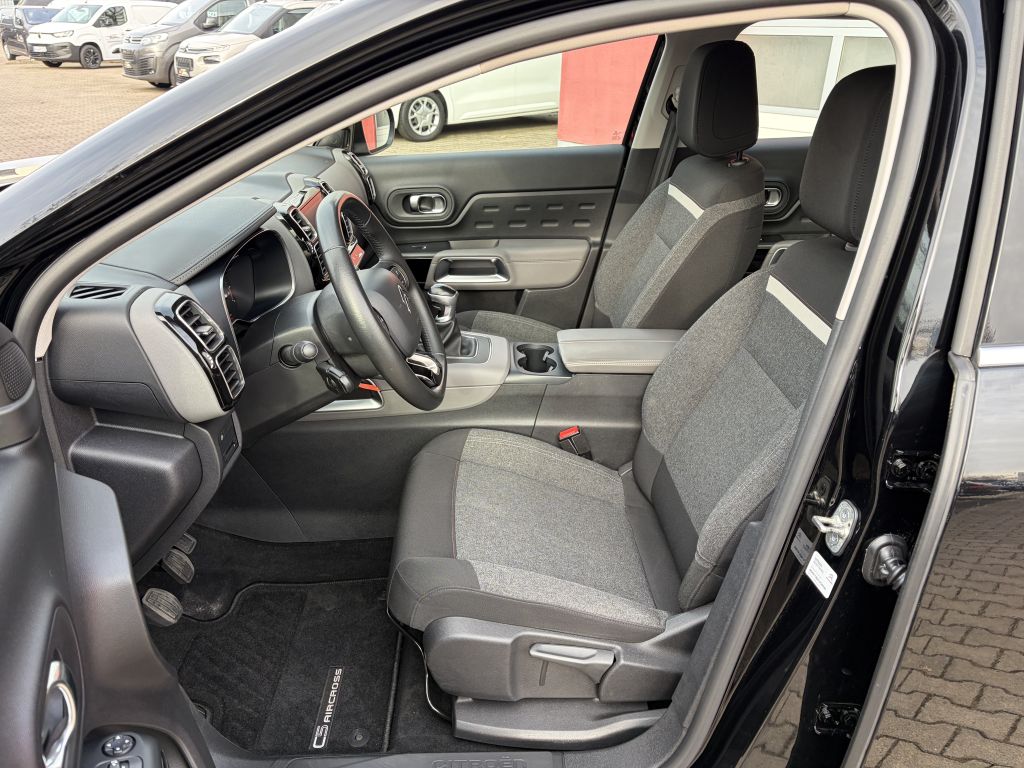 Fahrzeugabbildung Citroën C5 Aircross BlueHDi 130 S&S Live Pack + AHK