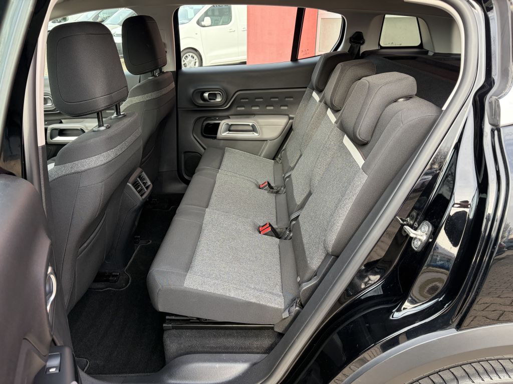 Fahrzeugabbildung Citroën C5 Aircross BlueHDi 130 S&S Live Pack + AHK