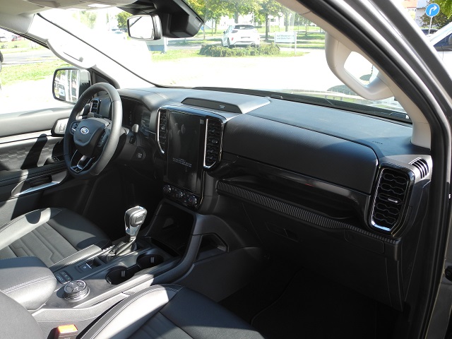 Fahrzeugabbildung Ford Ranger 2,0 Doka Autm. Limited - iACC, AHK, Rollo