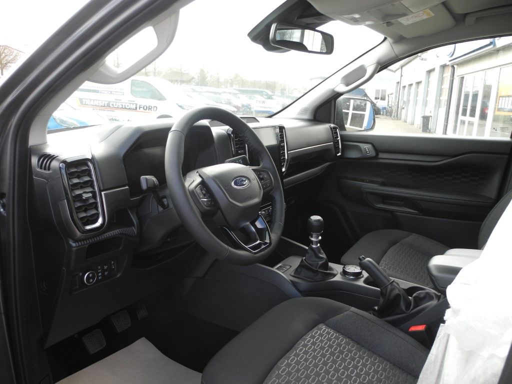 Fahrzeugabbildung Ford Ranger 2,0 l Doka XLT - AHK, Winter-P, PDC v/h