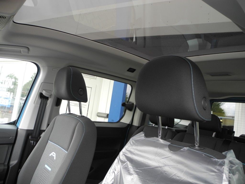 Fahrzeugabbildung Ford Grand Tourneo Connect 1.5 PHEV Aut. ACTIVE