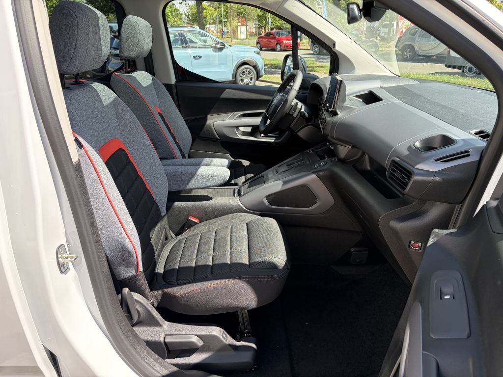 Fahrzeugabbildung Citroën Berlingo M Diesel 130 AT MAX + XTR, ACC, Winter