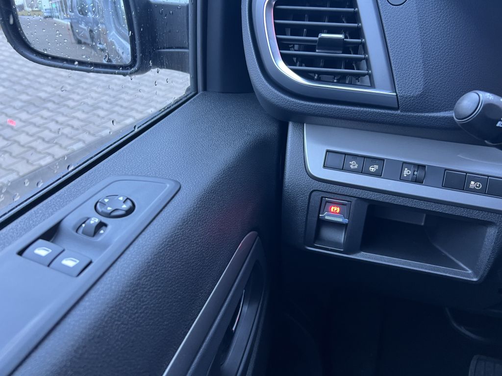Fahrzeugabbildung Citroën Spacetourer XL 2.0 BlueHDi 180 EAT8 Max