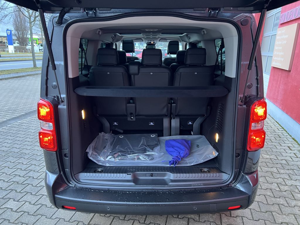 Fahrzeugabbildung Citroën Spacetourer XL 2.0 BlueHDi 180 EAT8 Max