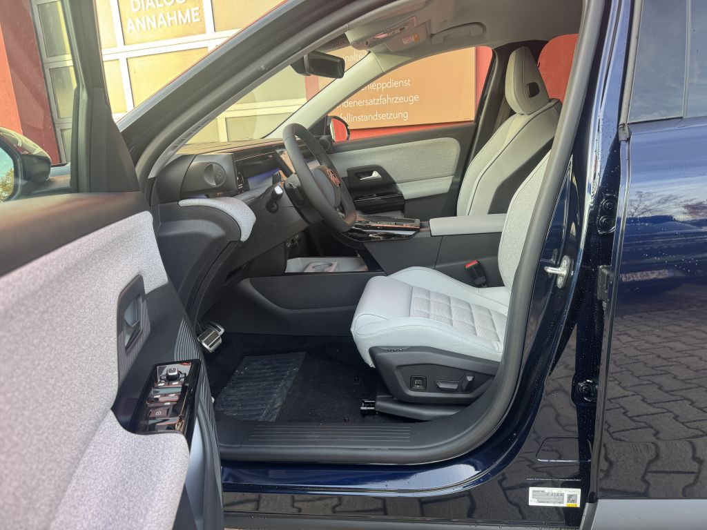 Fahrzeugabbildung Citroën e-C5 Aircross 210 Komfort-Range MAX Winter Wärme