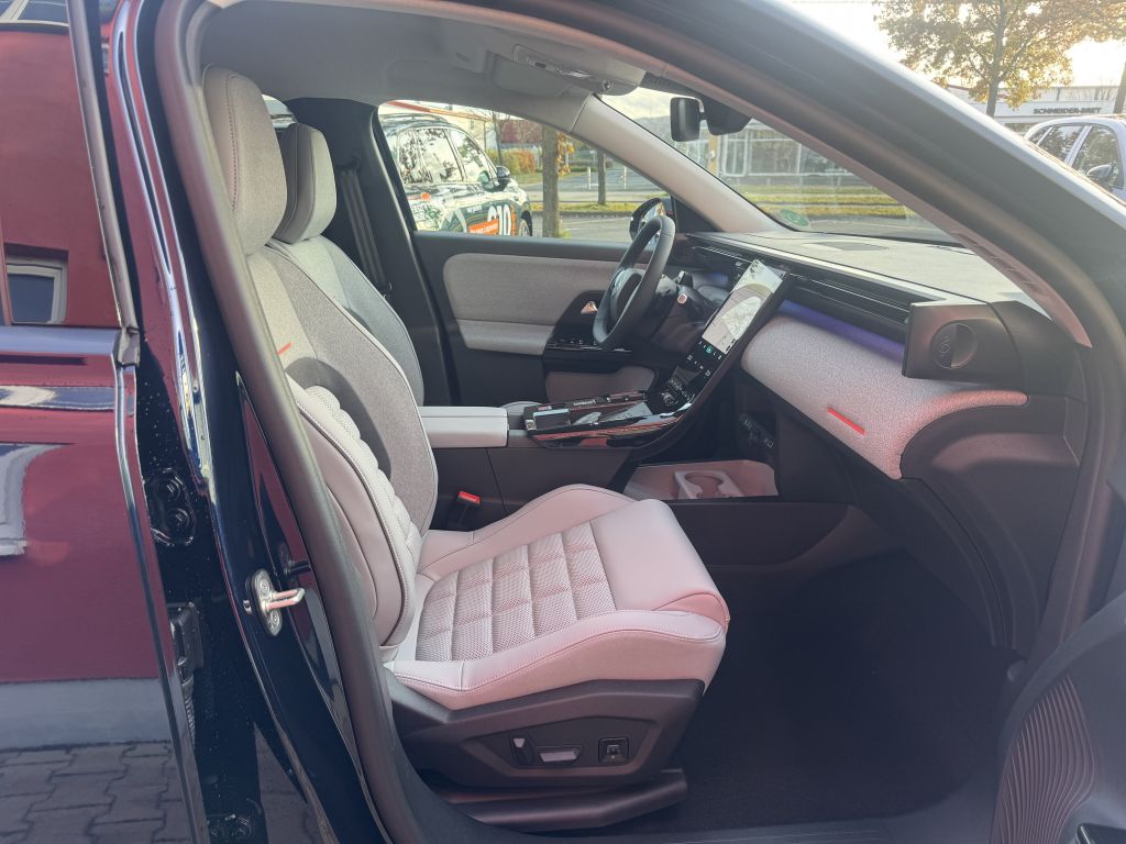 Fahrzeugabbildung Citroën e-C5 Aircross 210 Komfort-Range MAX Winter Wärme