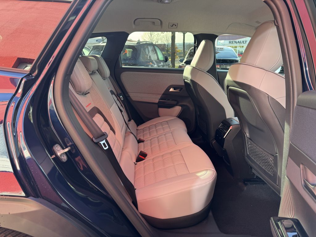 Fahrzeugabbildung Citroën e-C5 Aircross 210 Komfort-Range MAX Winter Wärme