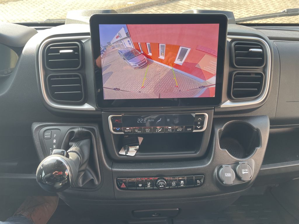 Fahrzeugabbildung Citroën Jumper Kawa 35 Heavy L4H3 BlueHDi 180 Automatik