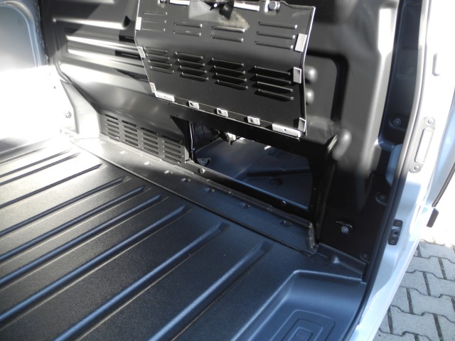 Fahrzeugabbildung Ford Transit Custom L2 Trend - SHZ, Allw., Kopfairb.