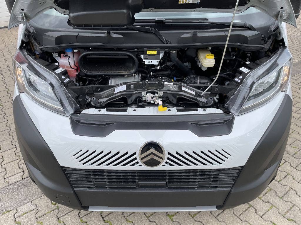Fahrzeugabbildung Citroën Jumper Kawa 35 L2H1 BlueHDi 140 + AHK