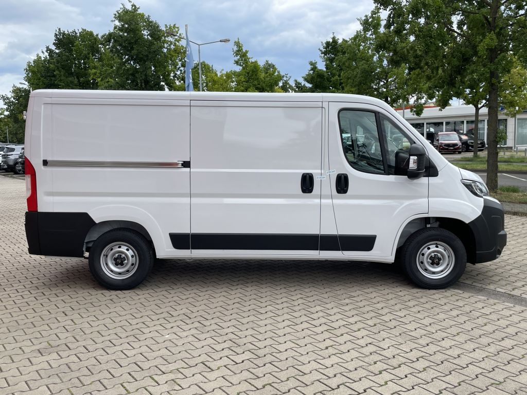 Fahrzeugabbildung Citroën Jumper Kawa 35 L2H1 BlueHDi 140 + AHK