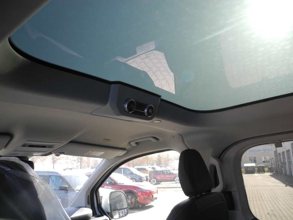 Fahrzeugabbildung Ford Tourneo Custom PHEV L2 Sport- Matrix, AHK, Allw.