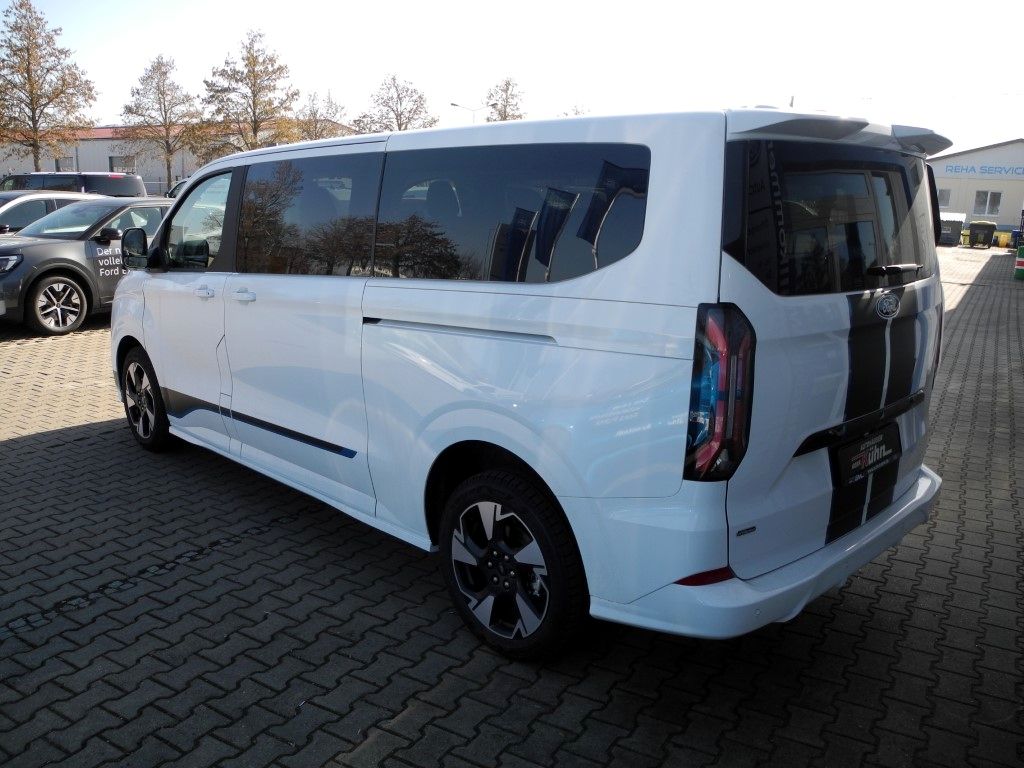 Fahrzeugabbildung Ford Tourneo Custom PHEV L2 Sport- Matrix, AHK, Allw.