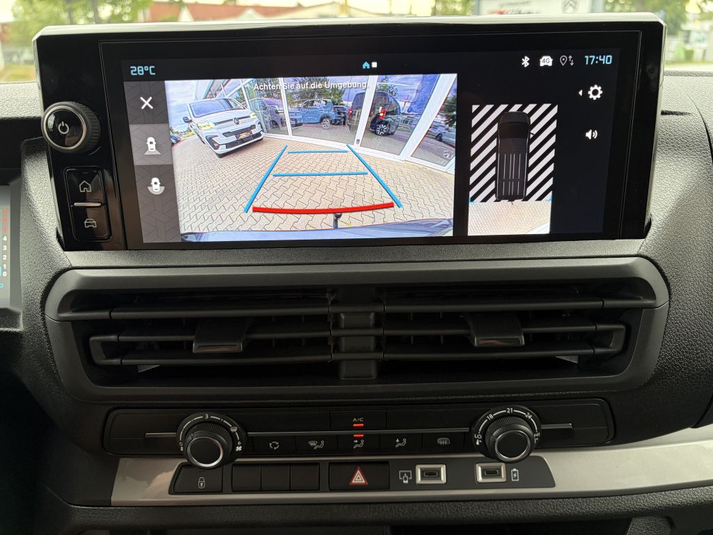 Fahrzeugabbildung Citroën Jumpy Flexkabine M 2.2 Diesel 150 Man + 5-Sitzer