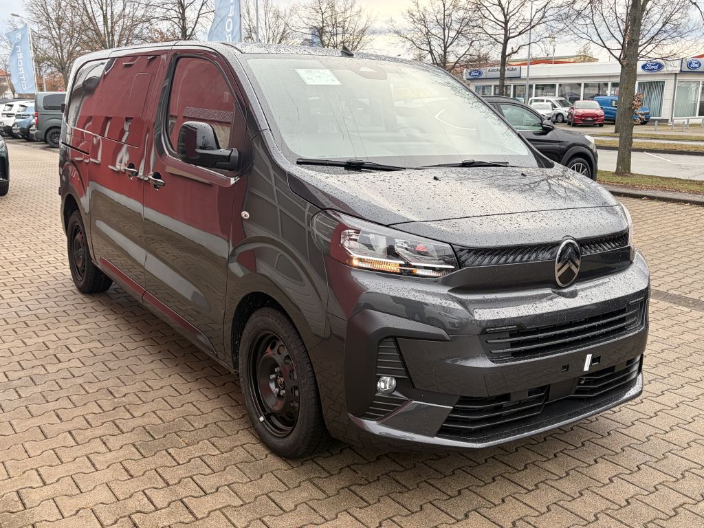 Fahrzeugabbildung Citroën Jumpy Flexkabine M 2.2 Diesel 150 Man + 5-Sitzer