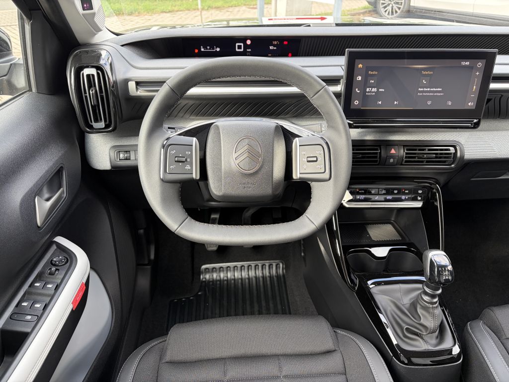 Fahrzeugabbildung Citroën C3 Aircross Turbo 100 PLUS + Winter, Allwetter