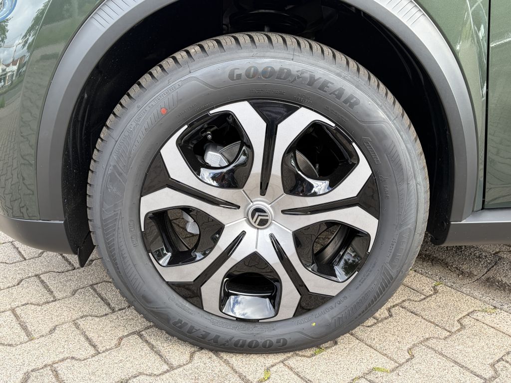 Fahrzeugabbildung Citroën C3 Aircross Turbo 100 PLUS + Winter, Allwetter