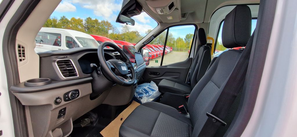Fahrzeugabbildung Ford E-Transit 350L3 Trend- Camper, Pers./Rolli-Trans.