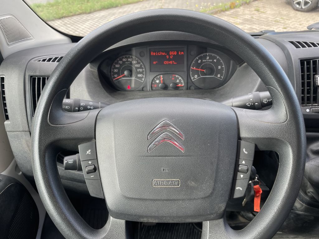 Fahrzeugabbildung Citroën Jumper Pritsche 35 Heavy L4 BlueHDi 130 + AHK