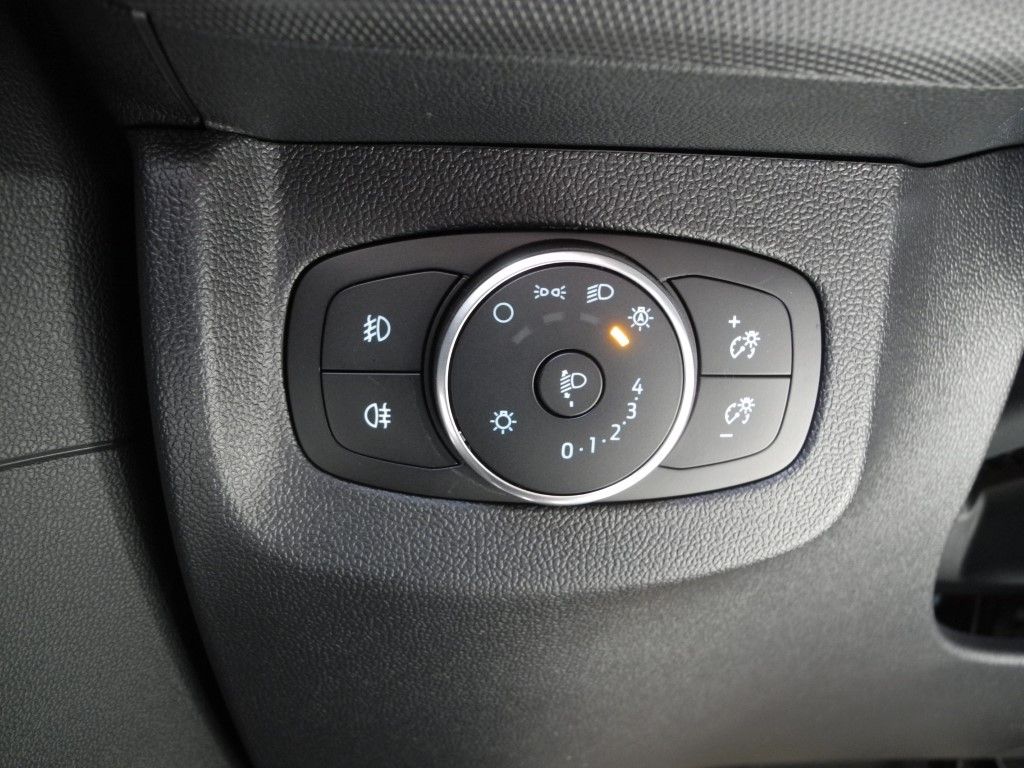 Fahrzeugabbildung Ford Transit Courier 54kWh Trend - Winter-Paket 3