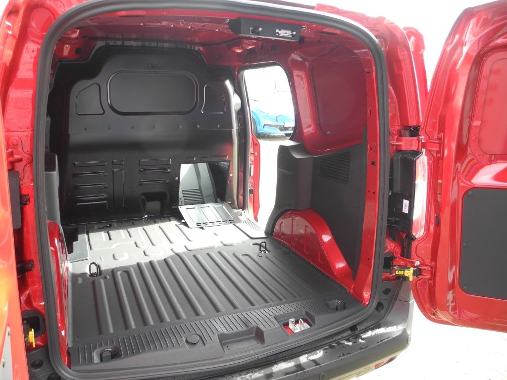 Fahrzeugabbildung Ford Transit Courier 54kWh Trend - Winter-Paket 3