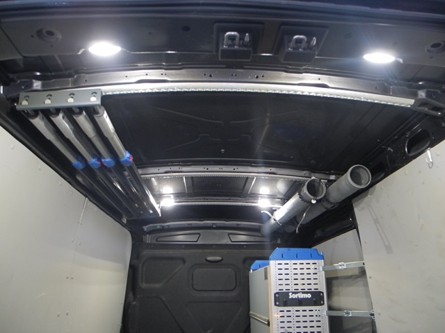 Fahrzeugabbildung Ford Transit 350 L2 Basis - Sortimo, Klima, AHK, WR