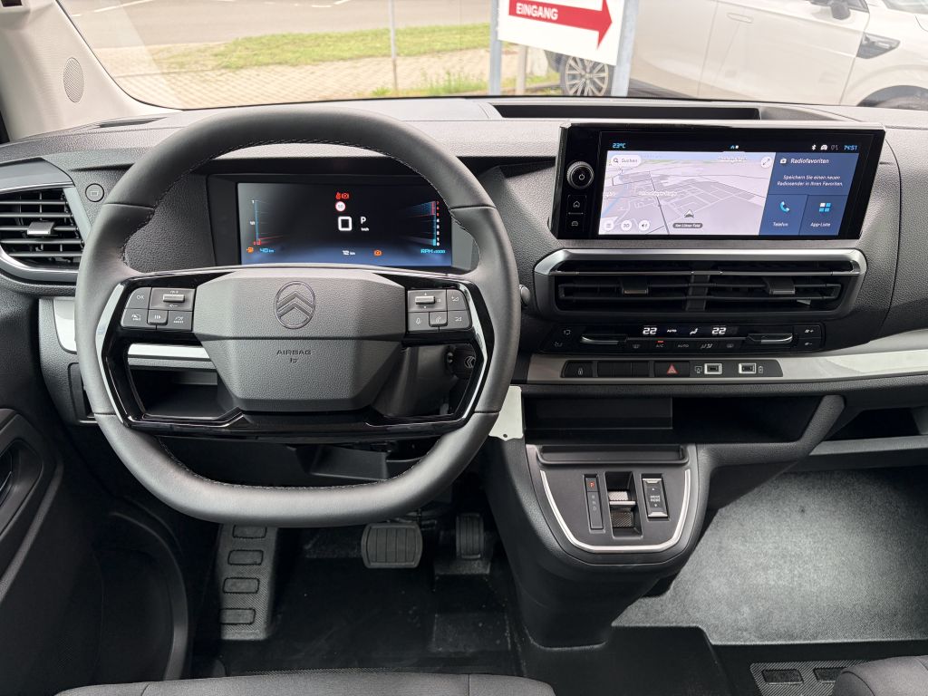 Fahrzeugabbildung Citroën SpaceTourer M Diesel 180 AT Plus + AHK, NAVI, 8S