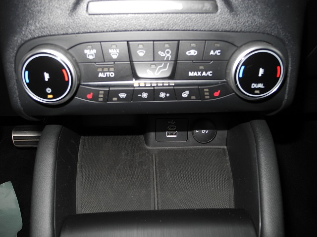 Fahrzeugabbildung Ford Kuga 2.5 PHEV ST-LINE - Panorama, eHeck., ad.LED
