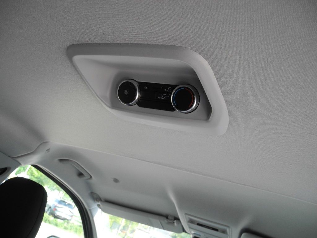 Fahrzeugabbildung Ford Transit Custom L2 PKW PHEV Trend- Klima H, Allw.