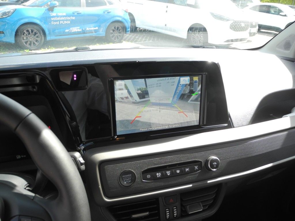 Fahrzeugabbildung Ford Tourneo Courier 1.0 TITANIUM - Navi, ACC, TW-Ass