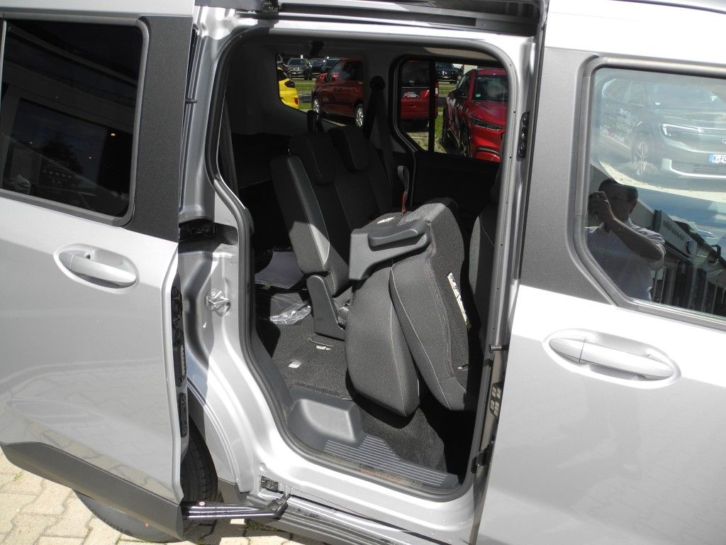 Fahrzeugabbildung Ford Tourneo Courier 1.0 TITANIUM - Navi, ACC, TW-Ass
