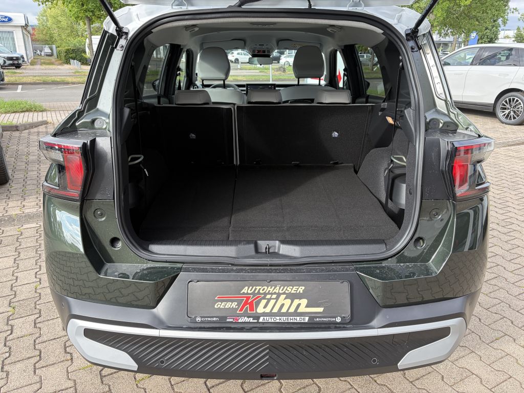 Fahrzeugabbildung Citroën C3 Aircross Turbo 100 PLUS + Winter, 7-Sitz, NAV