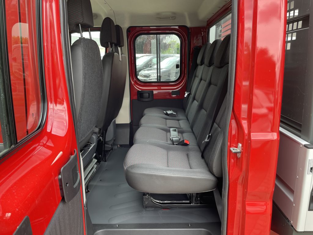 Fahrzeugabbildung Citroën Jumper Pritsche Doka 35 Heavy L3 BlueHDi 165
