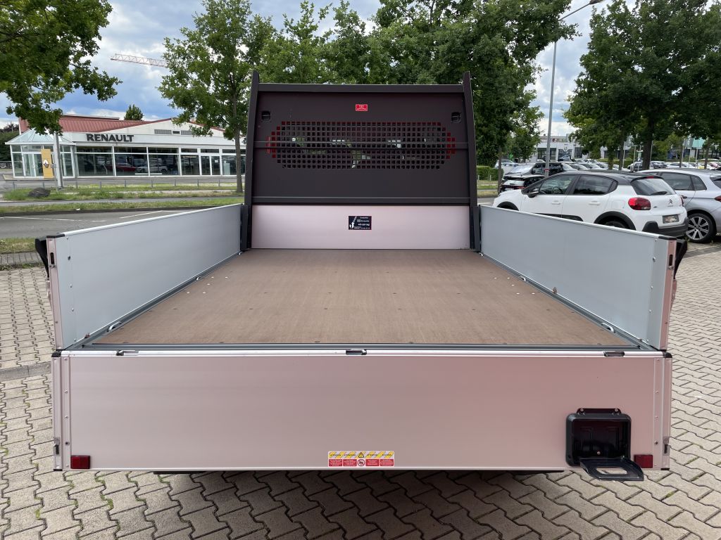 Fahrzeugabbildung Citroën Jumper Pritsche Doka 35 Heavy L3 BlueHDi 165