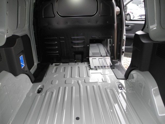 Fahrzeugabbildung Ford Transit Courier Trend - PDC v/h, Tempo, Allw.