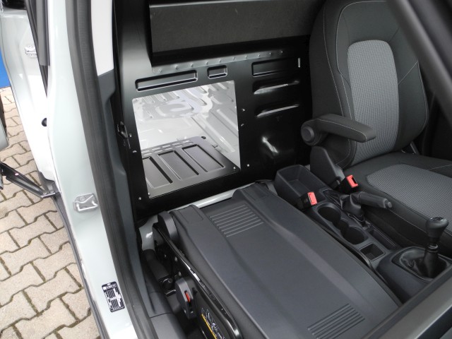 Fahrzeugabbildung Ford Transit Courier Trend - PDC v/h, Tempo, Allw.