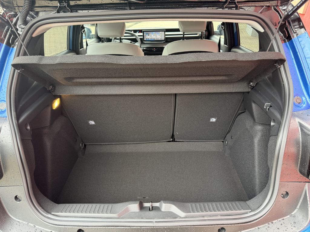 Fahrzeugabbildung Citroën C3 Hybrid 110 Automatik MAX Winter Paket