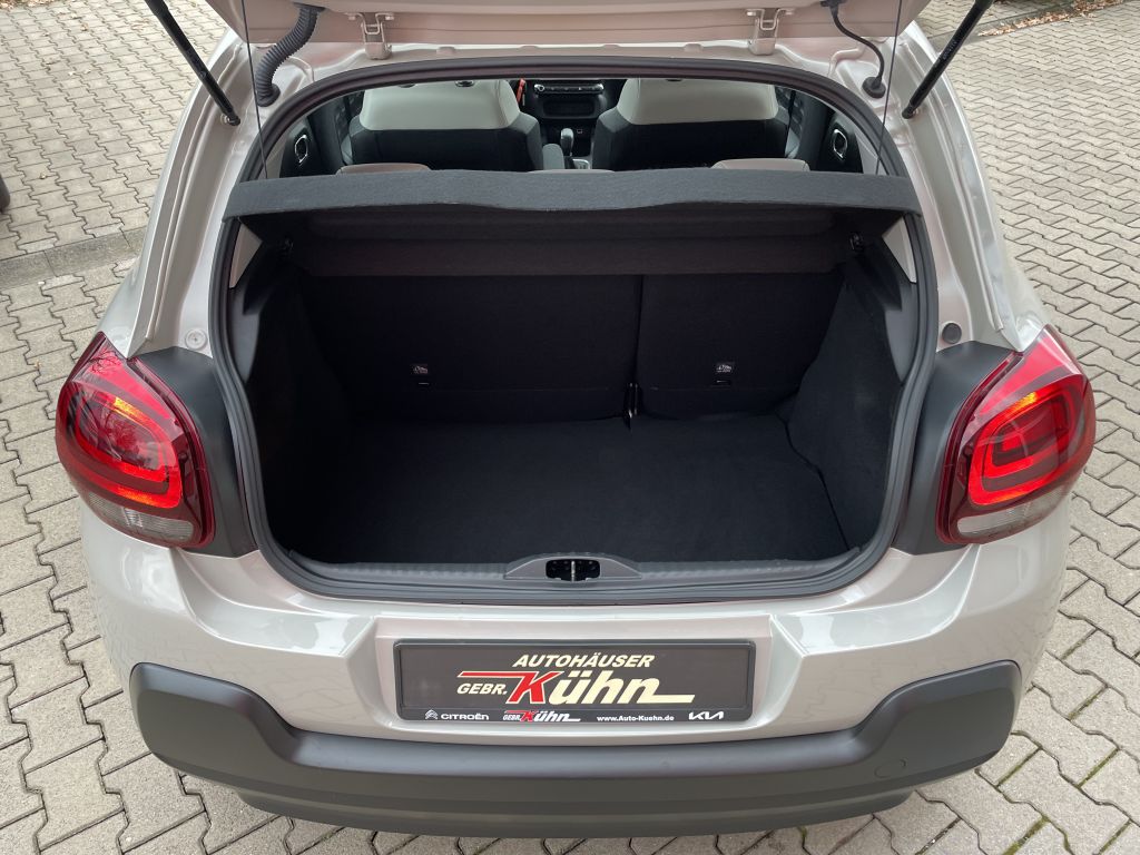 Fahrzeugabbildung Citroën C3 PureTech 83 Plus + Ganzjahresreifen, Sitzheiz