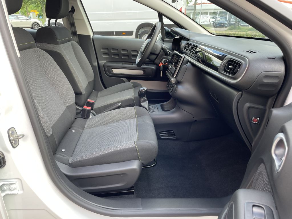 Fahrzeugabbildung Citroën C3 PureTech 82 Feel + Einparkhilfe, Garantie!