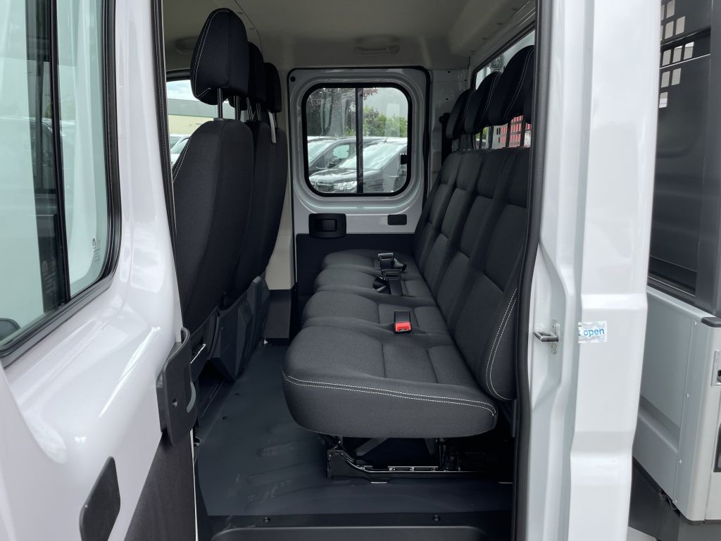 Fahrzeugabbildung Citroën Jumper Pritsche Doka 35 Heavy L4 180 + Standheiz
