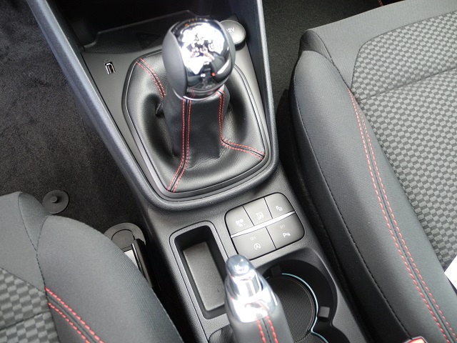 Fahrzeugabbildung Ford Fiesta 1.0 ST-LINE - LED Abbl./Fernl., Parkass.