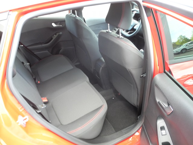 Fahrzeugabbildung Ford Fiesta 1.0 ST-LINE - LED Abbl./Fernl., Parkass.