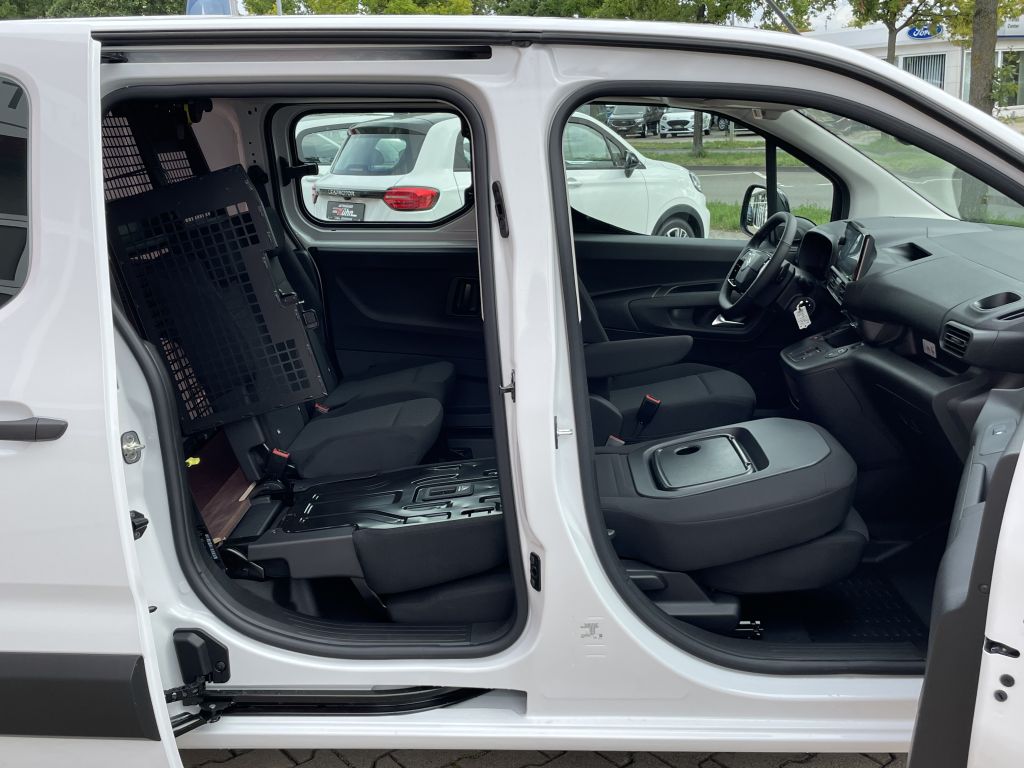 Fahrzeugabbildung Citroën Berlingo Doppelkabine L2 BlueHDi 130 EAT8 + AHK