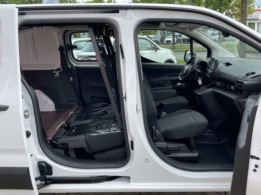 Fahrzeugabbildung Citroën Berlingo Doppelkabine L2 BlueHDi 130 EAT8 + AHK